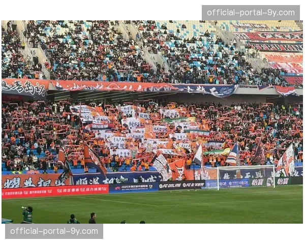 青岛青春足球场通过验收，将于第二轮正式承办中超赛事